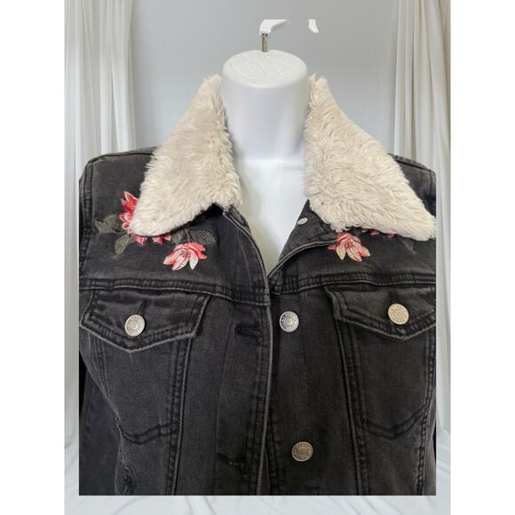 Pacsun Black Denim Jacket Sherpa Collar Rose Embroidery Women’s Size S - Picture 2 of 11